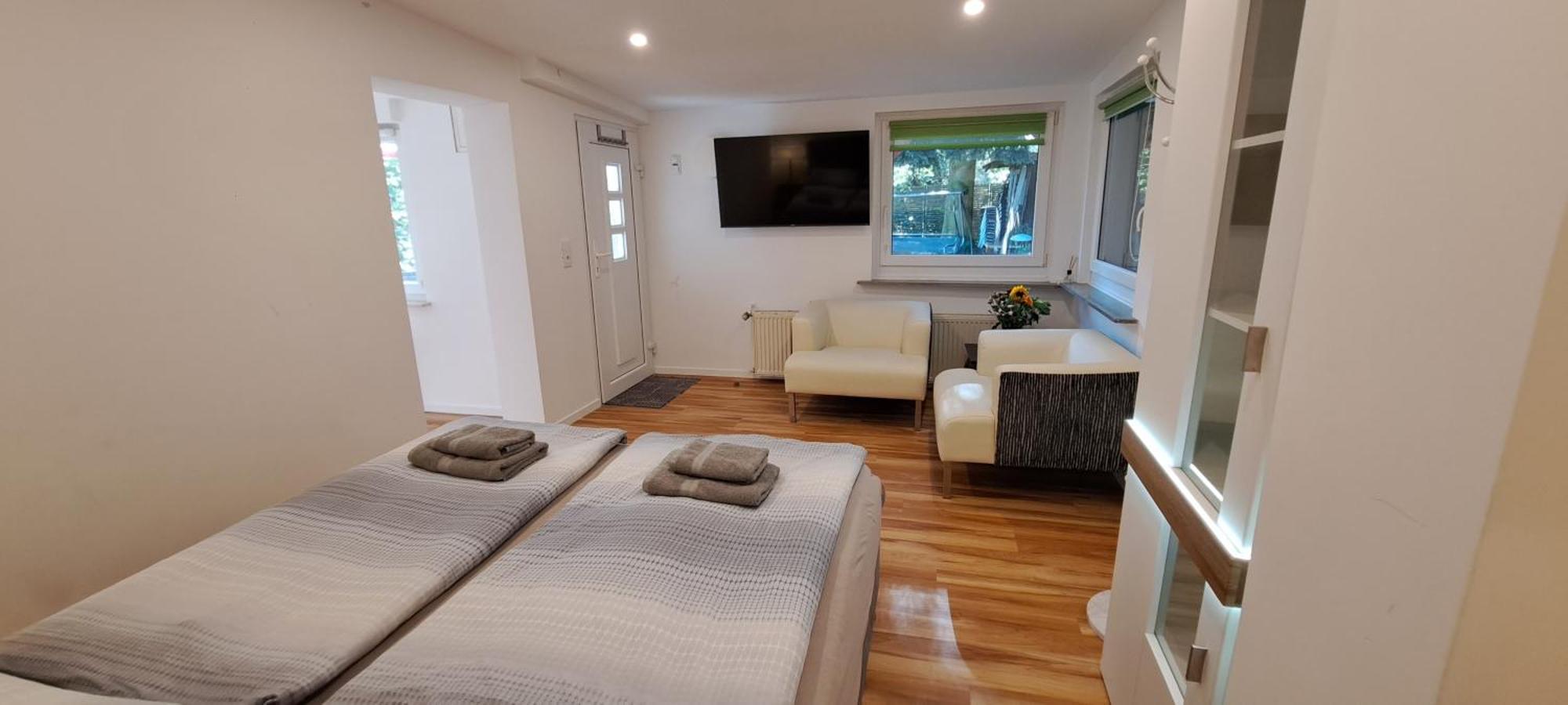 Bungalow An Der Tanne Mit Ueberdachter Terrasse ดุสเซลดอร์ฟ ภายนอก รูปภาพ