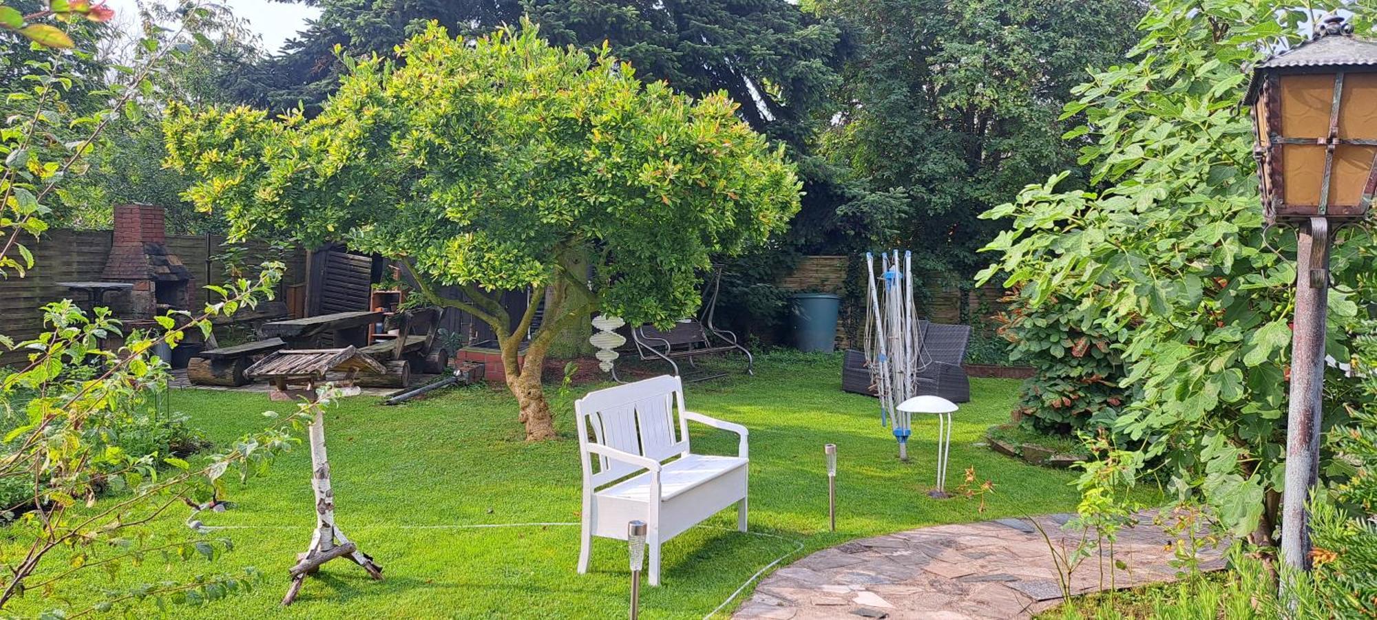Bungalow An Der Tanne Mit Ueberdachter Terrasse ดุสเซลดอร์ฟ ภายนอก รูปภาพ