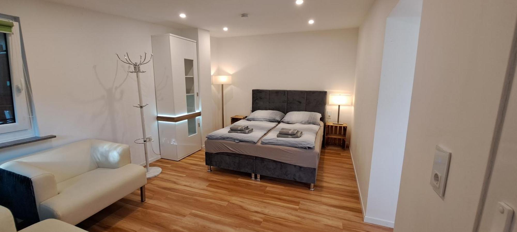 Bungalow An Der Tanne Mit Ueberdachter Terrasse ดุสเซลดอร์ฟ ภายนอก รูปภาพ